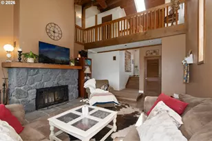 43737 SE Erin Ln, Sandy, OR 97055 - Photo 14