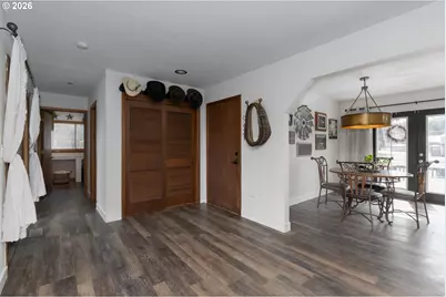 43737 SE Erin Ln, Sandy, OR 97055 - Photo 8