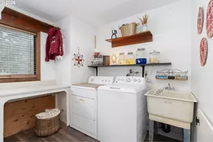 43737 SE Erin Ln, Sandy, OR 97055 - Photo 12