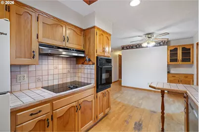 235 9th St, Washougal, WA 98671 - Photo 14