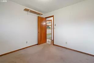 235 9th St, Washougal, WA 98671 - Photo 4