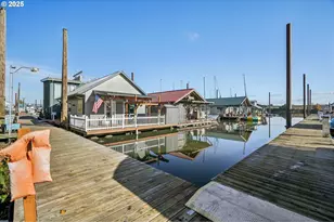 34326 Johnson Landing Rd, Scappoose, OR 97056 - Photo 16