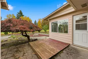 1920 NE View Ct, Gresham, OR 97030 - Photo 40