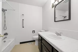 1920 NE View Ct, Gresham, OR 97030 - Photo 32