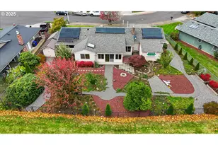 1920 NE View Ct, Gresham, OR 97030 - Photo 4