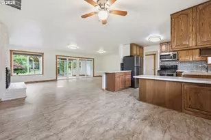 1920 NE View Ct, Gresham, OR 97030 - Photo 16