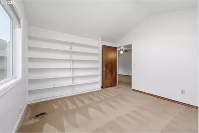 1920 NE View Ct, Gresham, OR 97030 - Photo 30