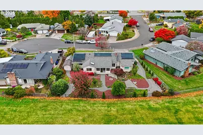 1920 NE View Ct, Gresham, OR 97030 - Photo 38