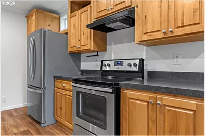 7136 S King St, Canby, OR 97013 - Photo 16