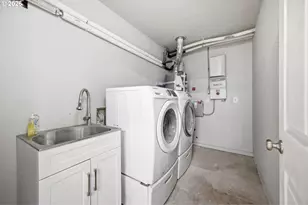 2817 SE 151st Ave, Portland, OR 97236 - Photo 28