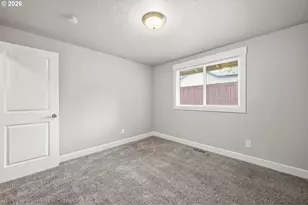 2817 SE 151st Ave, Portland, OR 97236 - Photo 16