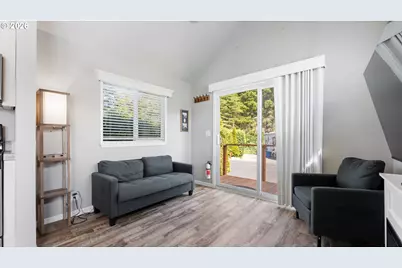 91403 Kellogg Ln, Coos Bay, OR 97420 - Photo 6