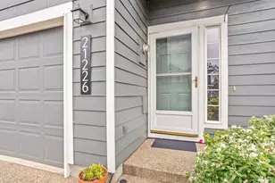 21226 Osburn Loop, Fairview, OR 97024 - Photo 8
