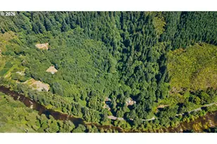 24608 Lower Smith River Rd, Reedsport, OR 97467 - Photo 38