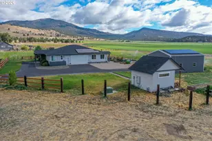 8933 NW Elizabeth Way, Prineville, OR 97754 - Photo 26