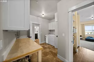 8933 NW Elizabeth Way, Prineville, OR 97754 - Photo 16