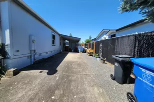 3025 Hollyridge Loop NE, Salem, OR 97305 - Photo 4