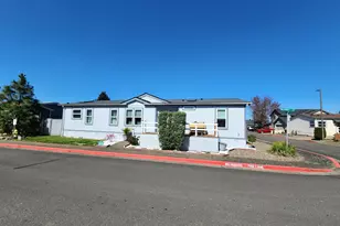 3025 Hollyridge Loop NE, Salem, OR 97305 - Photo 4