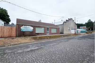 55 Q St, Cottage Grove, OR 97424 - Photo 8
