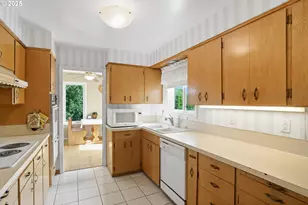 15909 NE Morris St, Portland, OR 97230 - Photo 4