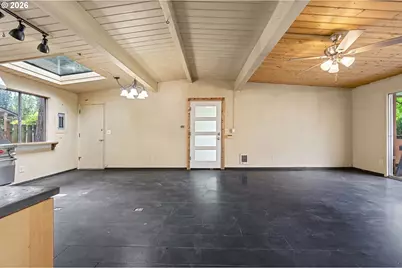 5345 SW Arnold St, Portland, OR 97219 - Photo 4