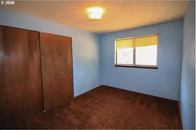 1873 NE 10th Ave, Hillsboro, OR 97124 - Photo 14