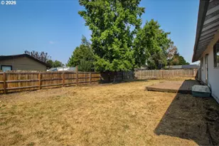 1873 NE 10th Ave, Hillsboro, OR 97124 - Photo 24