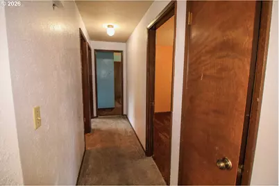 1873 NE 10th Ave, Hillsboro, OR 97124 - Photo 10