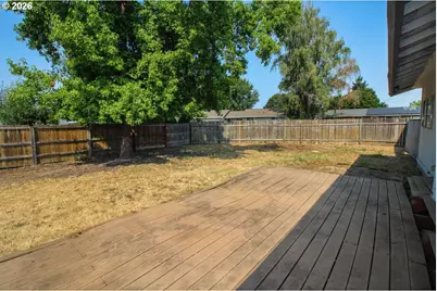 1873 NE 10th Ave, Hillsboro, OR 97124 - Photo 22