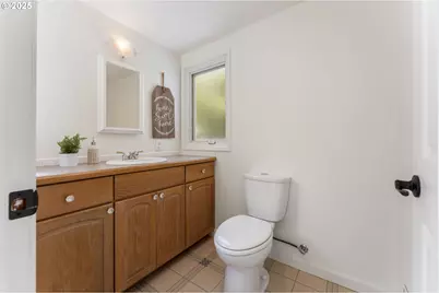 1604 Country Club Rd, Lake Oswego, OR 97034 - Photo 20