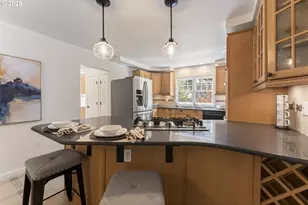 1604 Country Club Rd, Lake Oswego, OR 97034 - Photo 16