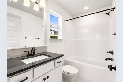 7472 N Polk Ave, Portland, OR 97203 - Photo 10