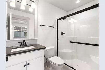 7472 N Polk Ave, Portland, OR 97203 - Photo 12