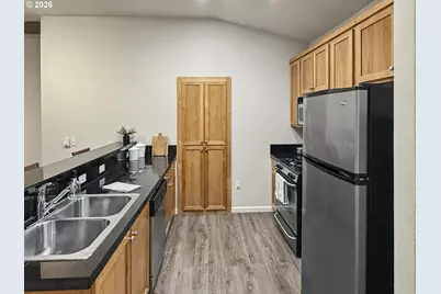6298 SW Grand Oaks Dr #I302, Corvallis, OR 97333 - Photo 6