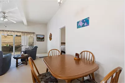 275 Littlebrook Ln, Roseburg, OR 97471 - Photo 12