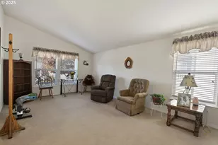 275 Littlebrook Ln, Roseburg, OR 97471 - Photo 4
