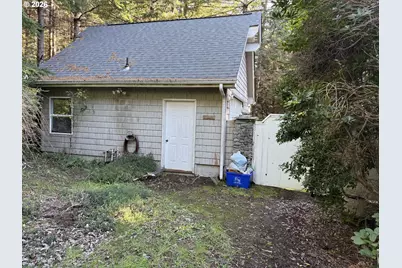 780 Quattomah Ln, Port Orford, OR 97465 - Photo 12