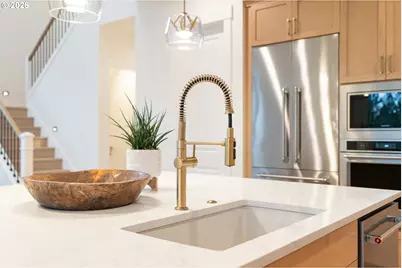 22990 Bland Cir, West Linn, OR 97068 - Photo 8