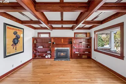 3530 SW Falcon St, Portland, OR 97219 - Photo 8