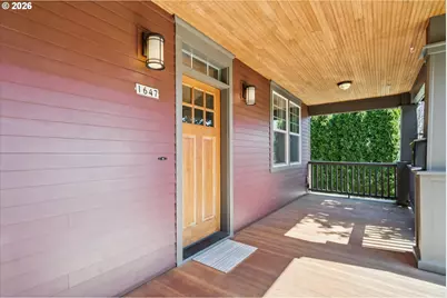 1647 SE Spokane St, Portland, OR 97202 - Photo 4
