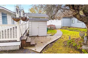 82449 Rosebrooke Rd, Milton-Freewater, OR 97862 - Photo 8