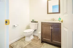 804 NW Brookhill St, Hillsboro, OR 97124 - Photo 34