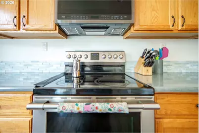 804 NW Brookhill St, Hillsboro, OR 97124 - Photo 30