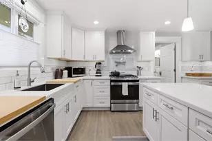 6231 NE Going St, Portland, OR 97218 - Photo 8