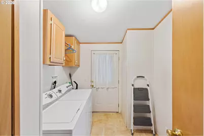 535 Shorepines Ave, Coos Bay, OR 97420 - Photo 24