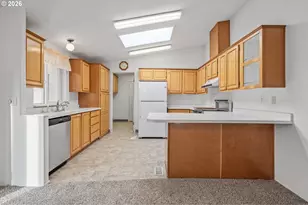 4055 Royal Ave, Eugene, OR 97402 - Photo 10