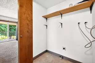 1246 NE 27th St, McMinnville, OR 97128 - Photo 32