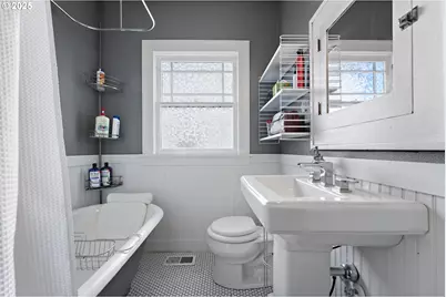 9670 SW Frewing St, Tigard, OR 97223 - Photo 22