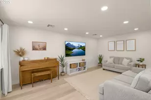 2585 NE Chalmers Way, McMinnville, OR 97128 - Photo 8