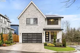 9261 SW Mackayla Pl, Portland, OR 97223 - Photo 2